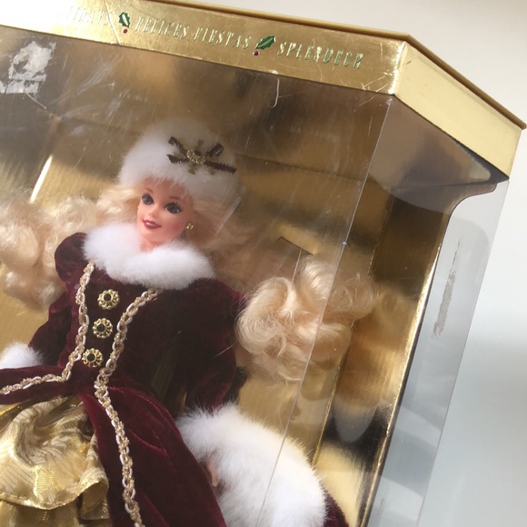 ⭐️Host Pick⭐️ - 1996 Barbie Happy Holidays - Picture 7 of 15